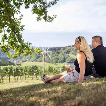 Weingut Dietl Riegersburg Exterior foto